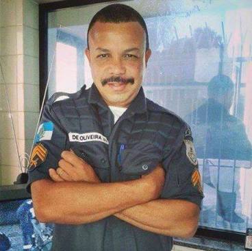 Policial morto forum bangu