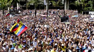 2014-02-16T194828Z-1110150863-GM1EA2H0ABH01-RTRMADP-3-VENEZUELA-PROTESTS-size-598